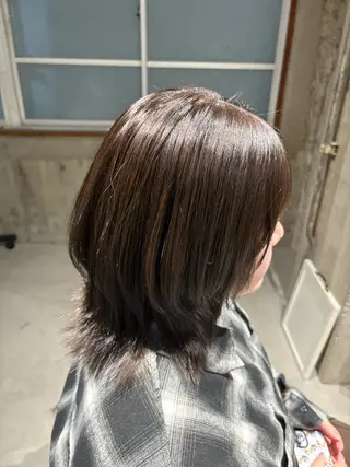 ミディアム カラー 玉置 七海のヘアスタイル