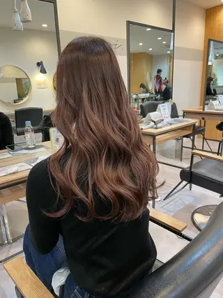 セミロング カラー akane .のヘアスタイル