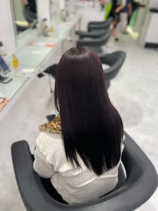 セミロング 大人っぽ透明感暗髪 🤍shio🤍のヘアスタイル