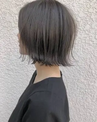 ミディアム カラー 堀 ゆきみのヘアスタイル