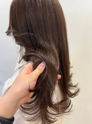 ロング anon所属・田中 結月のヘアスタイル