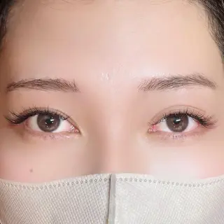 マツエク・マツパ シュモレフェリーク所属・🍑 MOMOのマツエク・マツパデザイン