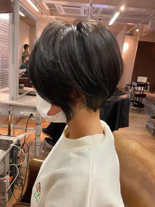 ショート カラー アンソニー ショウゴのヘアスタイル