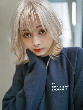 ショート カラー MISAKI🪐 縮毛矯正のヘアスタイル