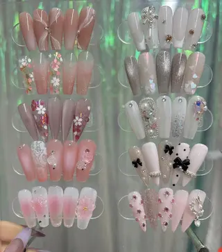 ロング ビルドアップ ビューティーのネイルデザイン