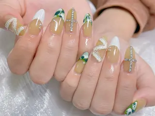 ネイル 🎀ネイルサロン エクラYUI🎀のネイルデザイン