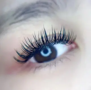 マツエク・マツパ mellow:所属・mellow: eyelashのマツエク・マツパデザイン