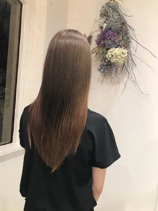 ロング カラー 入江 志穂のヘアスタイル