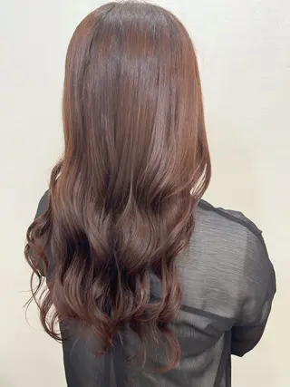 ロング カラー 伊藤 由妃乃のヘアスタイル