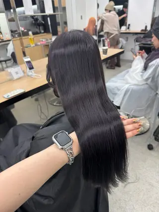 ロング カラー 暗髪🩶ラベンダー/ ブルー/ユウナ🤍のヘアスタイル