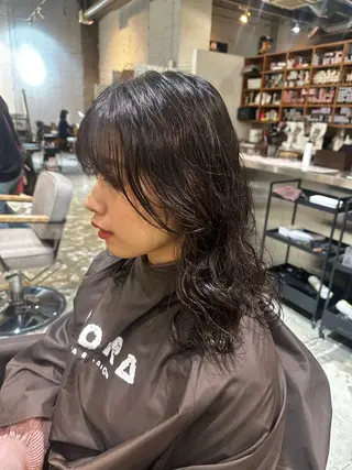 パーマ 喜友名 夏海のヘアスタイル