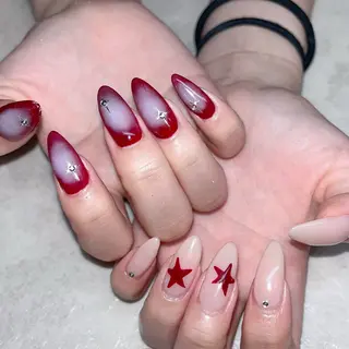 ネイル mimi 高石桃朱のネイルデザイン