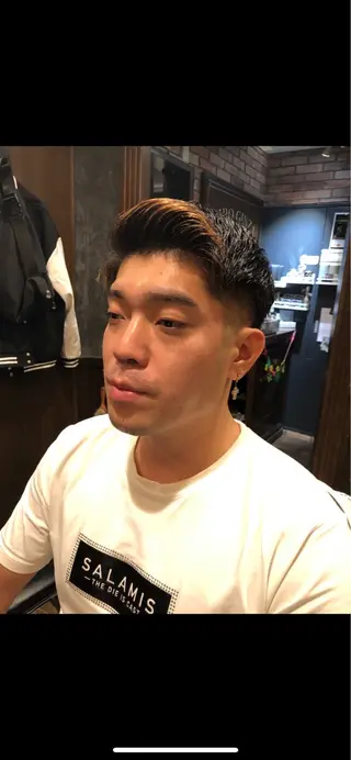 ショート ヒロ銀座所属・横浜 ヒロ銀座　米村克麻のヘアスタイル