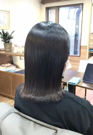 ミディアム Annon プライベートサロンのヘアスタイル