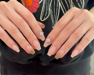 ネイル Tweesalon所属・下池 麻菜のネイルデザイン