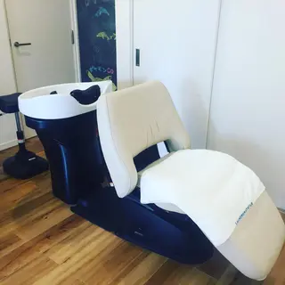 MAKEーUP WARMメーキャップウォーム所属・MAKEーUP WARMのヘアスタイル