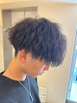 ショート パーマ メンズ パーマ職人DAIKI ツイスパ/波巻きのヘアスタイル