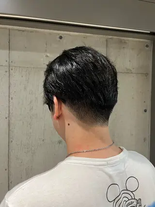 メンズ 傷ませないカラー・ ボブ・リクト💥のヘアスタイル