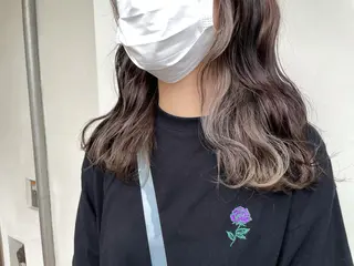 セミロング ブリーチ毛矯正.髪質 改善.髪にドラマをのヘアスタイル