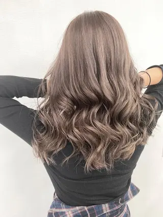 セミロング ミルクティーカラー 🌈店長クボのヘアスタイル