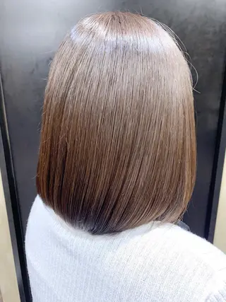 ショート カラー 平 ちひろのヘアスタイル