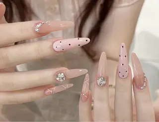 ネイル D-BEAUTY Nailsalonのネイルデザイン