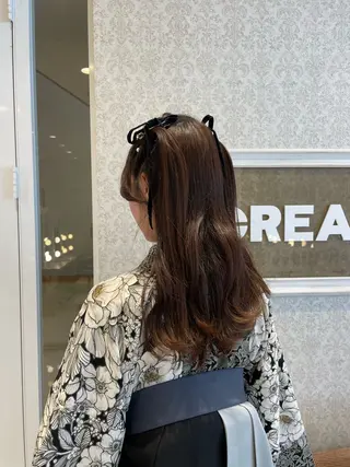 ロング ヘアアレンジ 暖色カラー/ブリーチ なしカラー/艶カラーのヘアスタイル