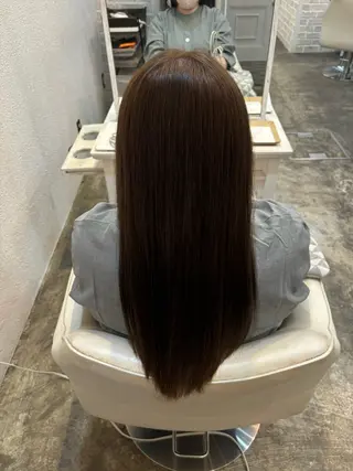 ロング 山﨑彩乃 🫧 縮毛矯正のヘアスタイル