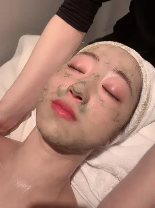 ロング パーマ ヘアアレンジ ネイル マツエク・マツパ ハーブピーリング✨ 🌿最強痩身🔥のエステ・リラクイメージ