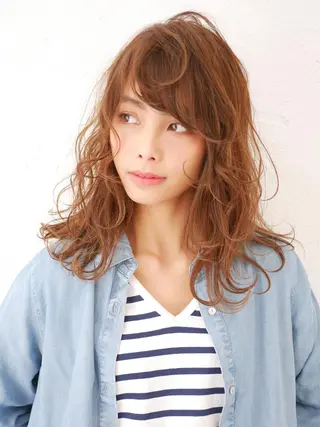 セミロング 黒川 真実のヘアスタイル