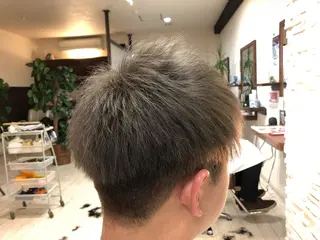 ショート 田中 就のヘアスタイル