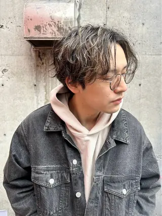 ミディアム カラー パーマ メンズ miel hair 新宿店 【ミエル ヘアー】所属・新宿西口から徒歩5分 石橋卓典のヘアスタイル
