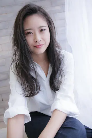 ロング カラー ヘアアレンジ 渋谷宮益坂 omoのヘアスタイル