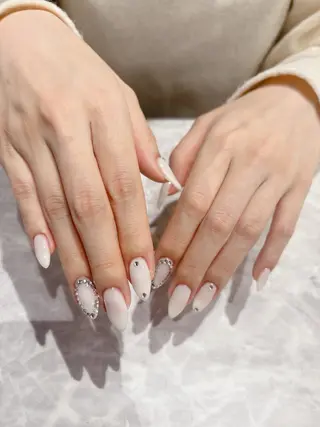 ネイル fein. rion☁️のネイルデザイン