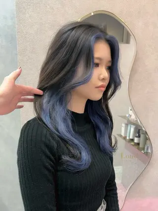 セミロング カラー ヘアアレンジ yuuto🌈 冬の透け感カラーのヘアスタイル