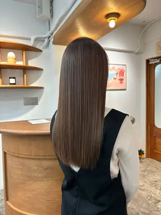 カラー aiko【艶カラー ・ミニモ年内で終了】のヘアスタイル