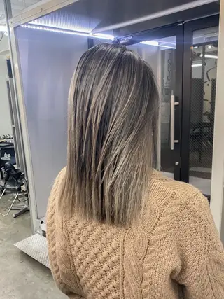 セミロング カラー 海外デザイン🇺🇸 石渡諒太のヘアスタイル