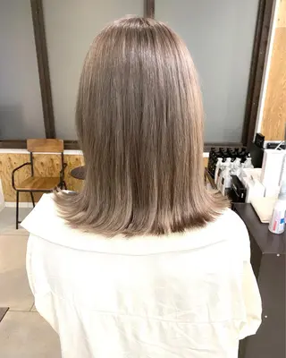 カラー ブリーチカラー よねだまことのヘアスタイル