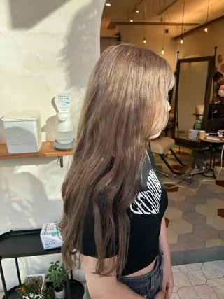 ロング カラー 柳川沙羅 🌿透明感カラーのヘアスタイル