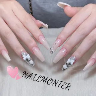 ロング AYU_ Monster🎀のネイルデザイン