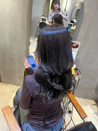 ロング カラー ラフィスヘアードープ所属・👑髪質改善Wカラー /グレージュ/アユカのヘアスタイル