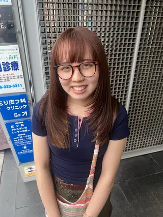セミロング カラー 穐田 航のヘアスタイル