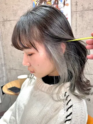 ミディアム 🔷ブリーチバレイヤ ージュ🔷飯野達也のヘアスタイル