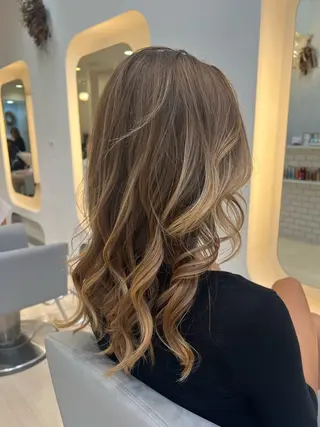 ミディアム カラー 堀井 凌平のヘアスタイル