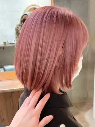 ショート コールネックスザサロン所属・白髪ぼかし×デザイン 🕊️🫧ホウジョウのヘアスタイル