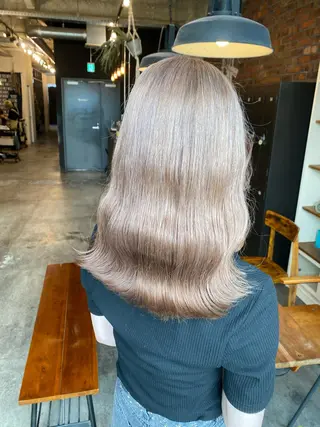 ミディアム カラー the BRIDGE 加藤みのりのヘアスタイル