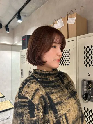 ショート ayano🍒暖色 カラー/カーリーヘアのヘアスタイル