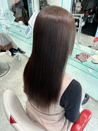 ロング カラー 山田 梨央のヘアスタイル