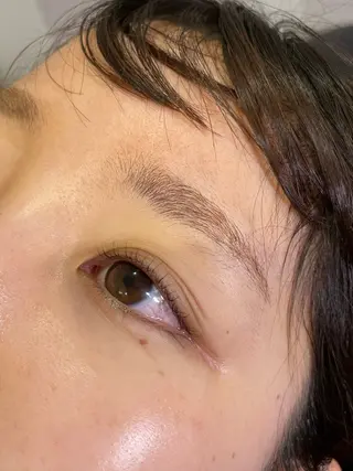 マツエク・マツパ cure所属・井上 真里奈のヘアスタイル