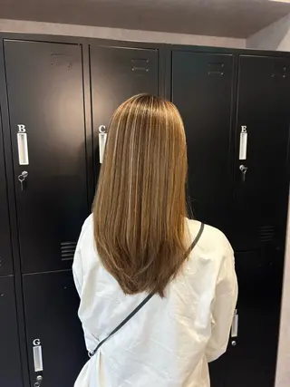 ミディアム Grandoll Ralis店のヘアスタイル